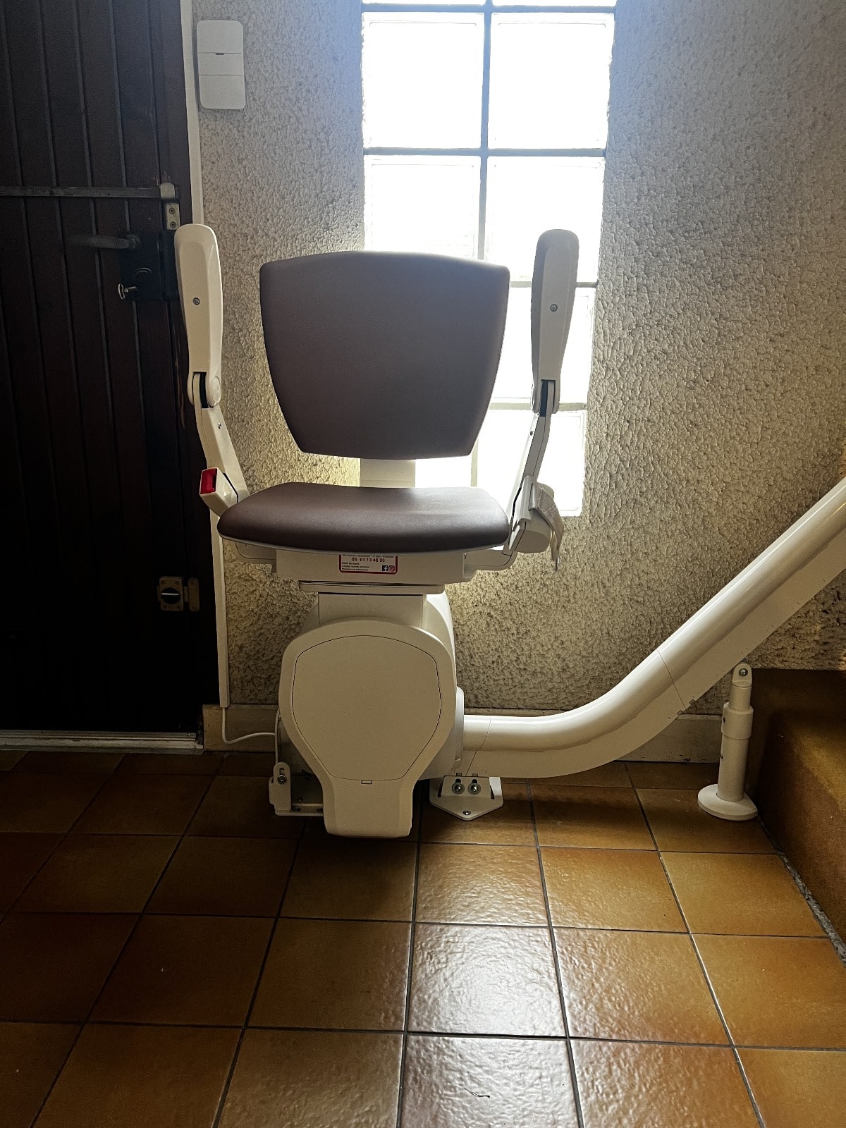 Ma Prime Adapt permet de financer un monte escalier pour les seniors