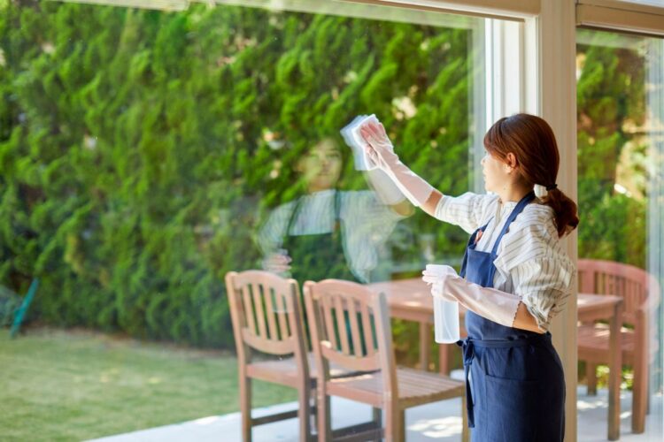 faire appel à une société de lavage de vitres à domicile